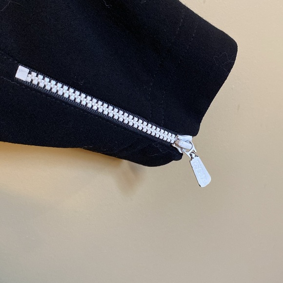 Rare Vintage Escada by Margaretha Ley blazer. Black with white buttons. - Picture 4 of 7